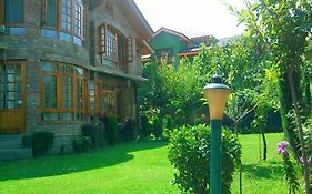 Hillscape Inn Srinagar 3*